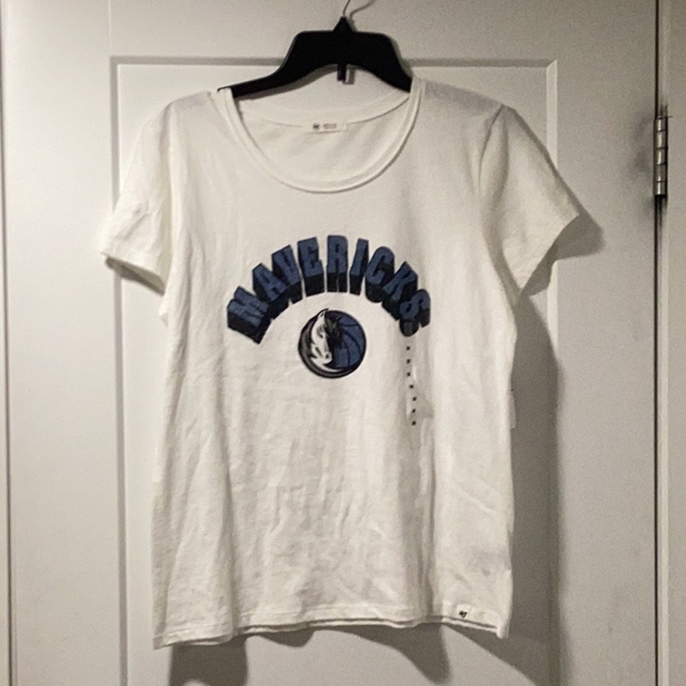 NWT‎ NBA 47 Mavericks Size M T-SHIRT White